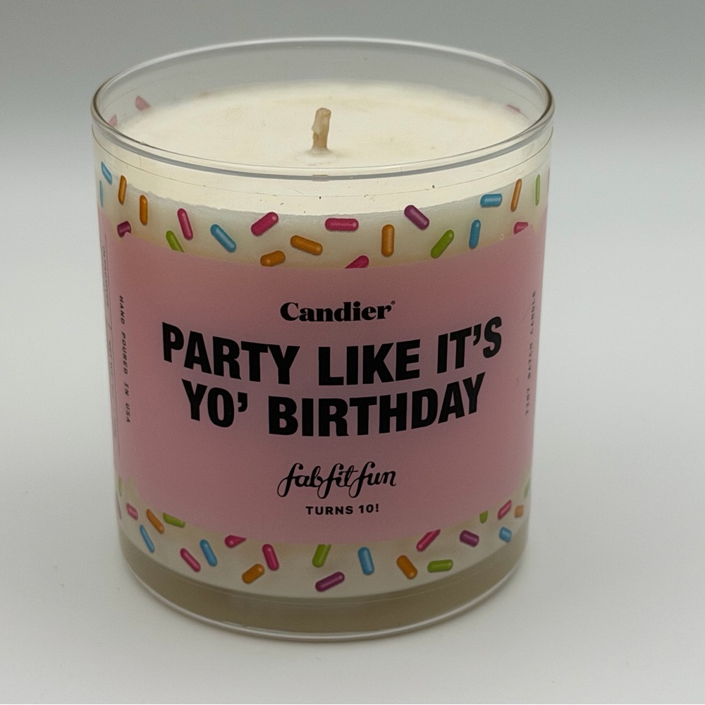 🎉 Candier “Party Like It’s Yo’ Birthday” Candle FabFitFun 10th‎ Anniversary